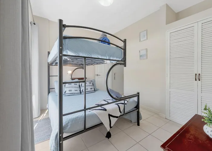 Vv2 35 - 2Br Condo With Pool Steps To Town & Beach *